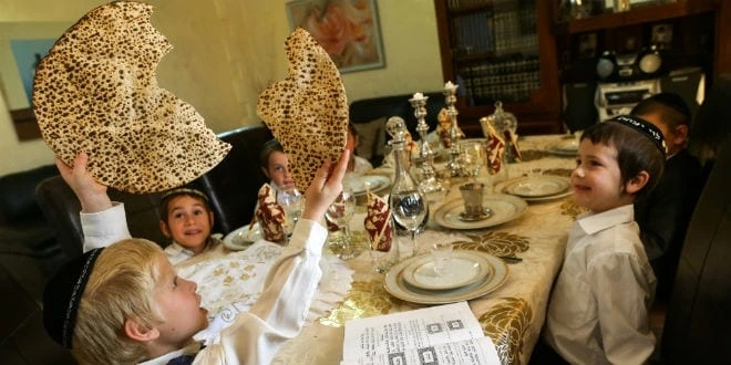 children-matzah-seder-passover.jpg?type=w773