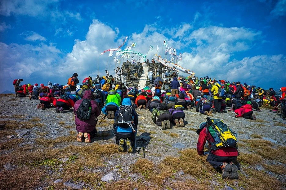 %E3%80%8C%ED%95%9C%EA%B5%AD%EC%9D%98_%EB%B0%9C%EA%B2%AC_02_%E2%80%93_%EA%B0%95%EC%9B%90%EB%8F%84%E3%80%8D_p.176-177___%ED%83%9C%EB%B0%B1%EC%8B%9C_%EC%86%8C%EB%8F%84%EB%8F%99_%ED%83%9C%EB%B0%B1%EC%82%B0_%EC%B2%9C%EC%A0%9C%EB%8B%A8,_2015._10._3.jpg?type=w1