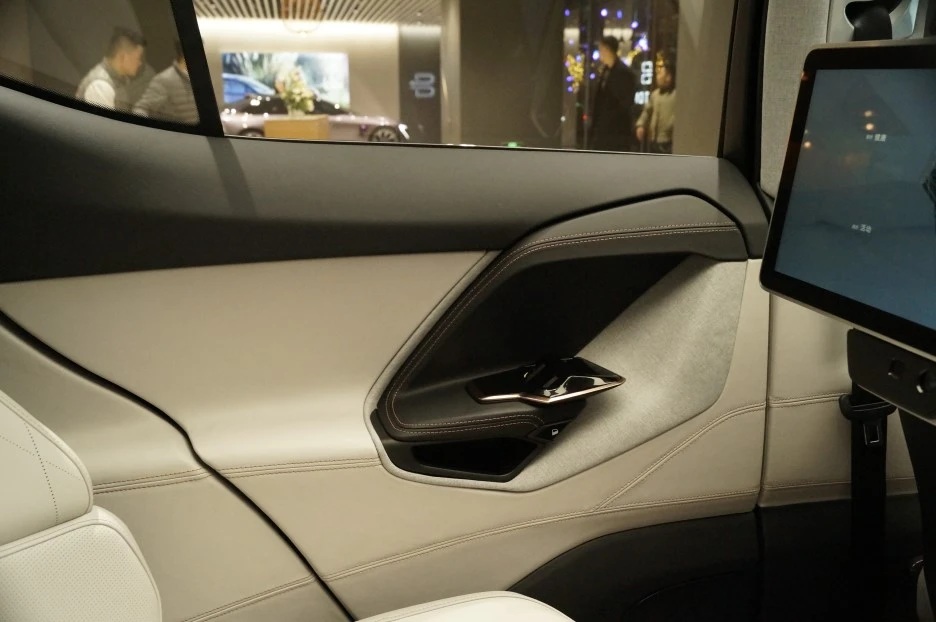 _DSC8995.JPG?type=w1