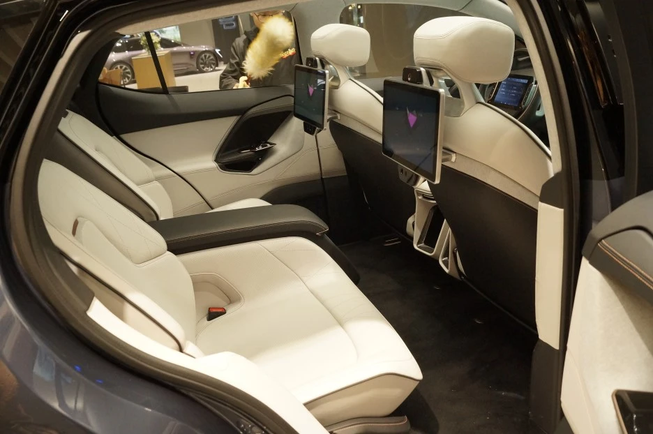 _DSC8989.JPG?type=w1