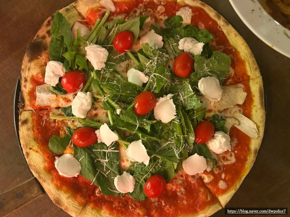 SE-4D09855A-CD17-44EE-932C-8F41097C6CF7.jpg?type=w966