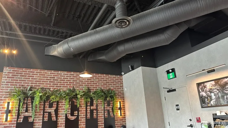 SE-901366a3-cf4a-4b03-8927-8a50e39afa3f.jpg?type=w773