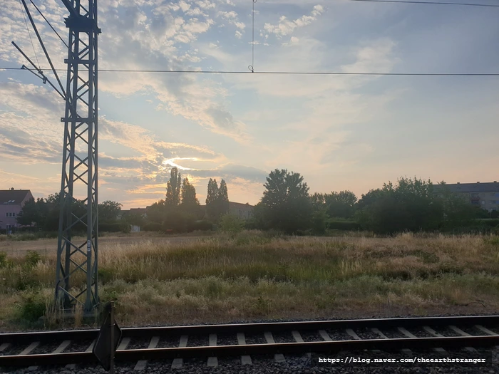 SE-9fb9689a-0eda-4588-8f18-7e8688d54fbe.jpg?type=w773