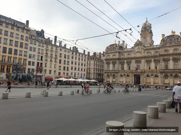 SE-d75ff2b8-3178-11ee-9e6b-4527899c13ab.jpg?type=w773