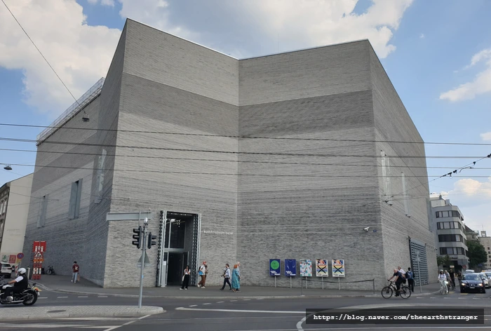 SE-90b65f20-0de3-4d14-9399-67ff193b1321.jpg?type=w773