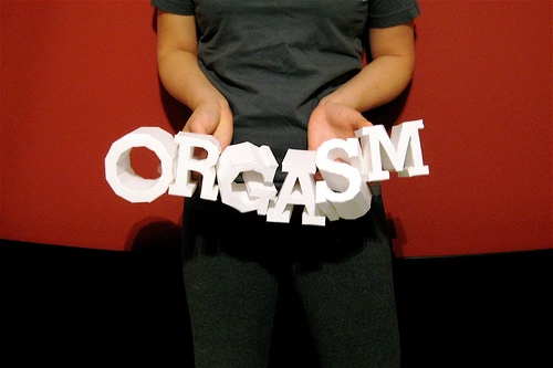 2094880032_389ced0bfb.jpg?type=w773