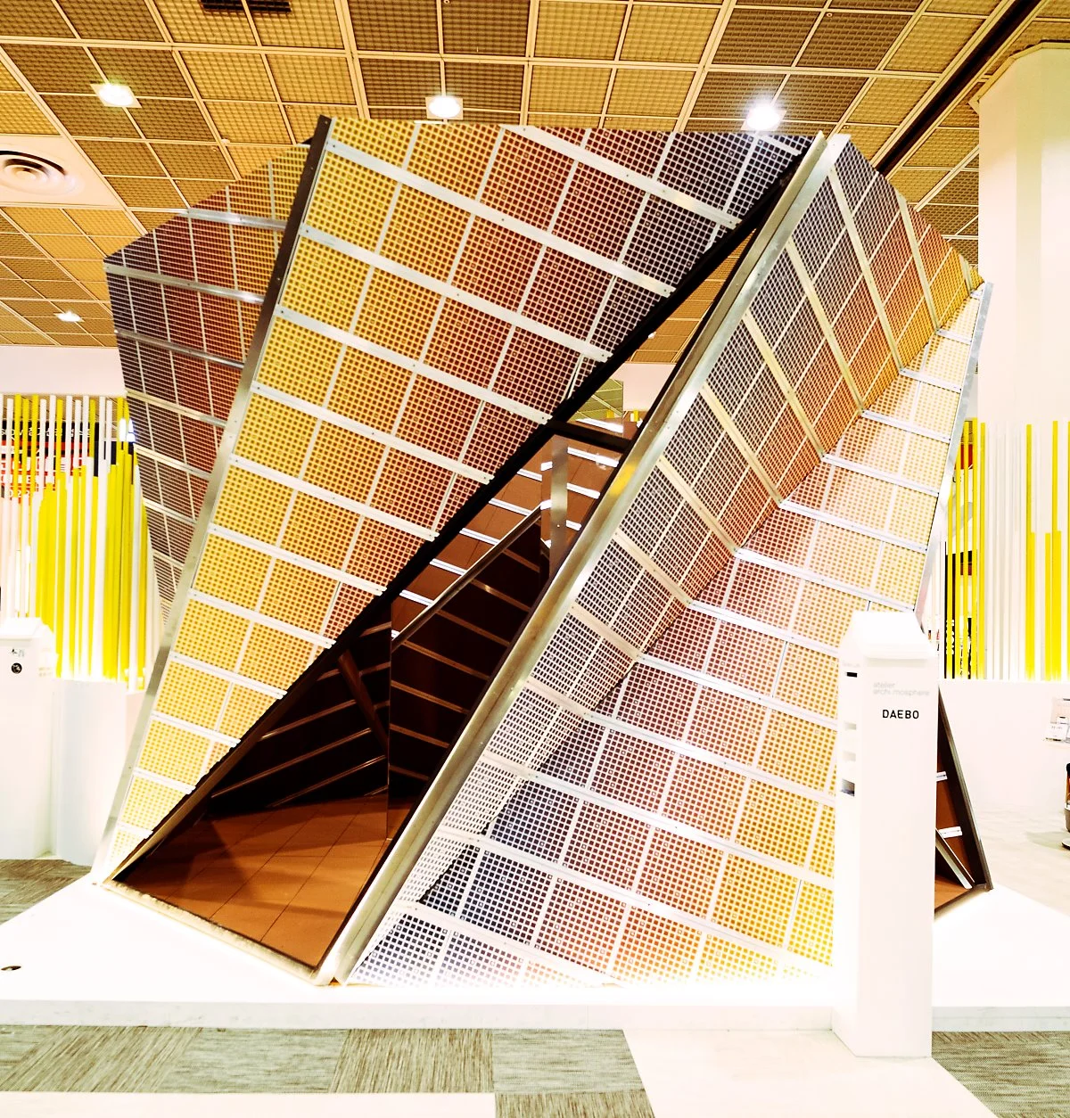 IB_09613.JPG?type=w1200