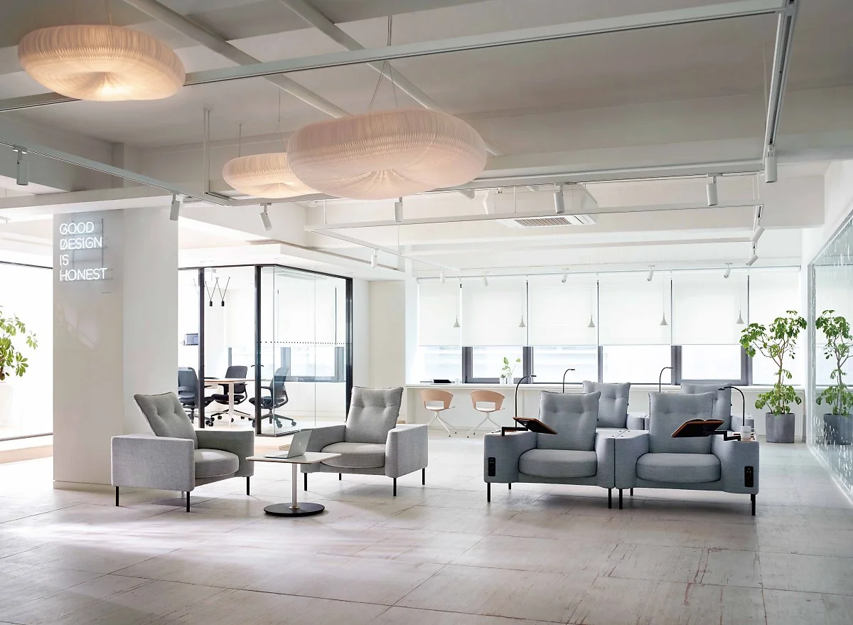 %ED%8D%BC%EC%8B%9C%EC%8A%A4_%ED%94%8C%EB%A0%88%EC%9D%B4%EC%9B%8D%EC%8A%A4Playworks_%EC%97%B0%EC%B6%9C2.jpg?type=w1200