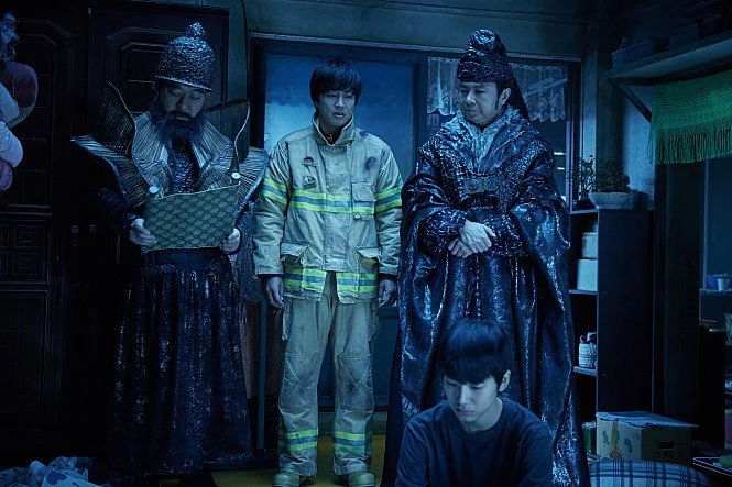 movie_image_%2825%29.jpg?type=w1200