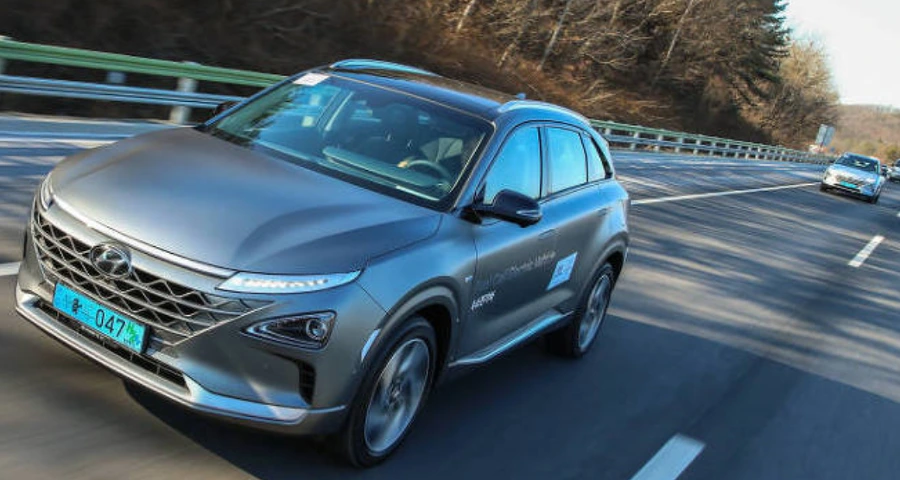 998BA33C5AD935810FD3E9