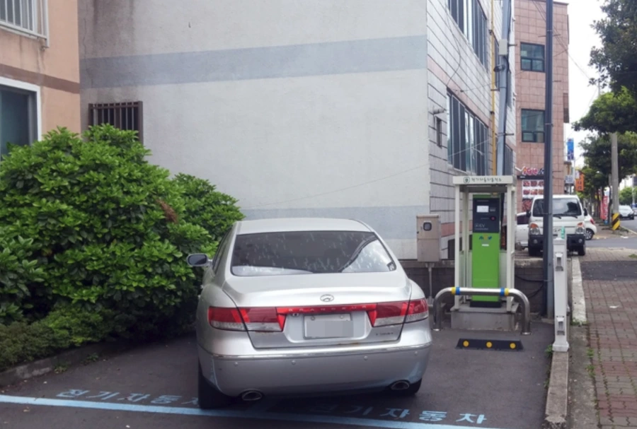 99F7E03B5C36B2791C02E4