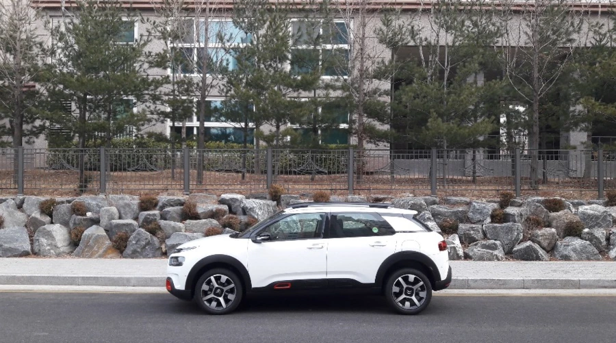 99DE513B5C7BE20A1945EA