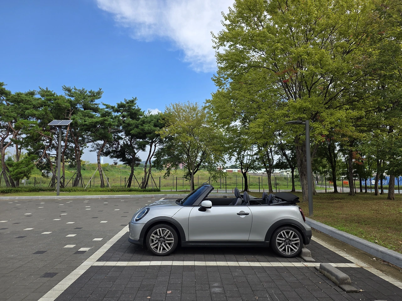 img.jpg?credential=yqXZFxpELC7KVnFOS48ylbz2pIh7yKj8&expires=1764514799&allow_ip=&allow_referer=&signature=gZiZ6hjWHySbvXYwmLhwg%2Fuf7YU%3D