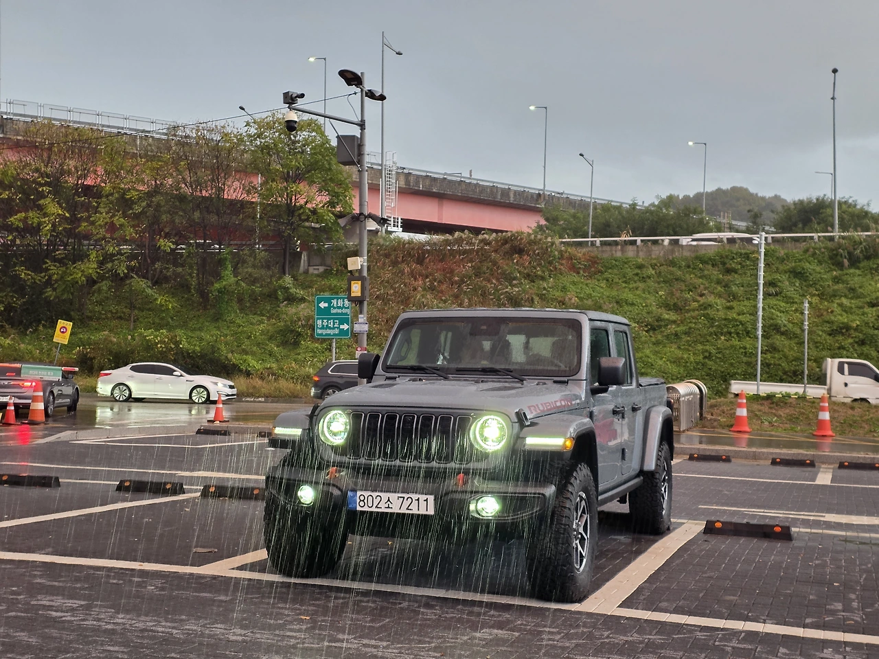 img.jpg?credential=yqXZFxpELC7KVnFOS48ylbz2pIh7yKj8&expires=1764514799&allow_ip=&allow_referer=&signature=8tEIX2y1COR7aNpVgKbafNKpcko%3D