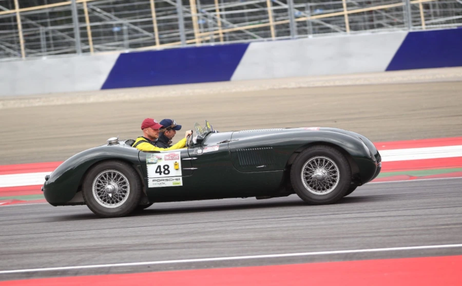 99F5C6475A76555F1B3BC7