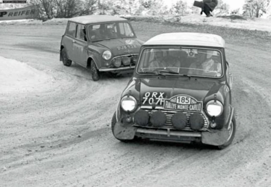 993DA83359FFB8C5111B73