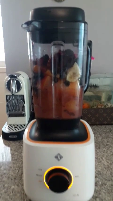 img.jpg?width=640&amp;height=360&amp;face=0_0_640_360