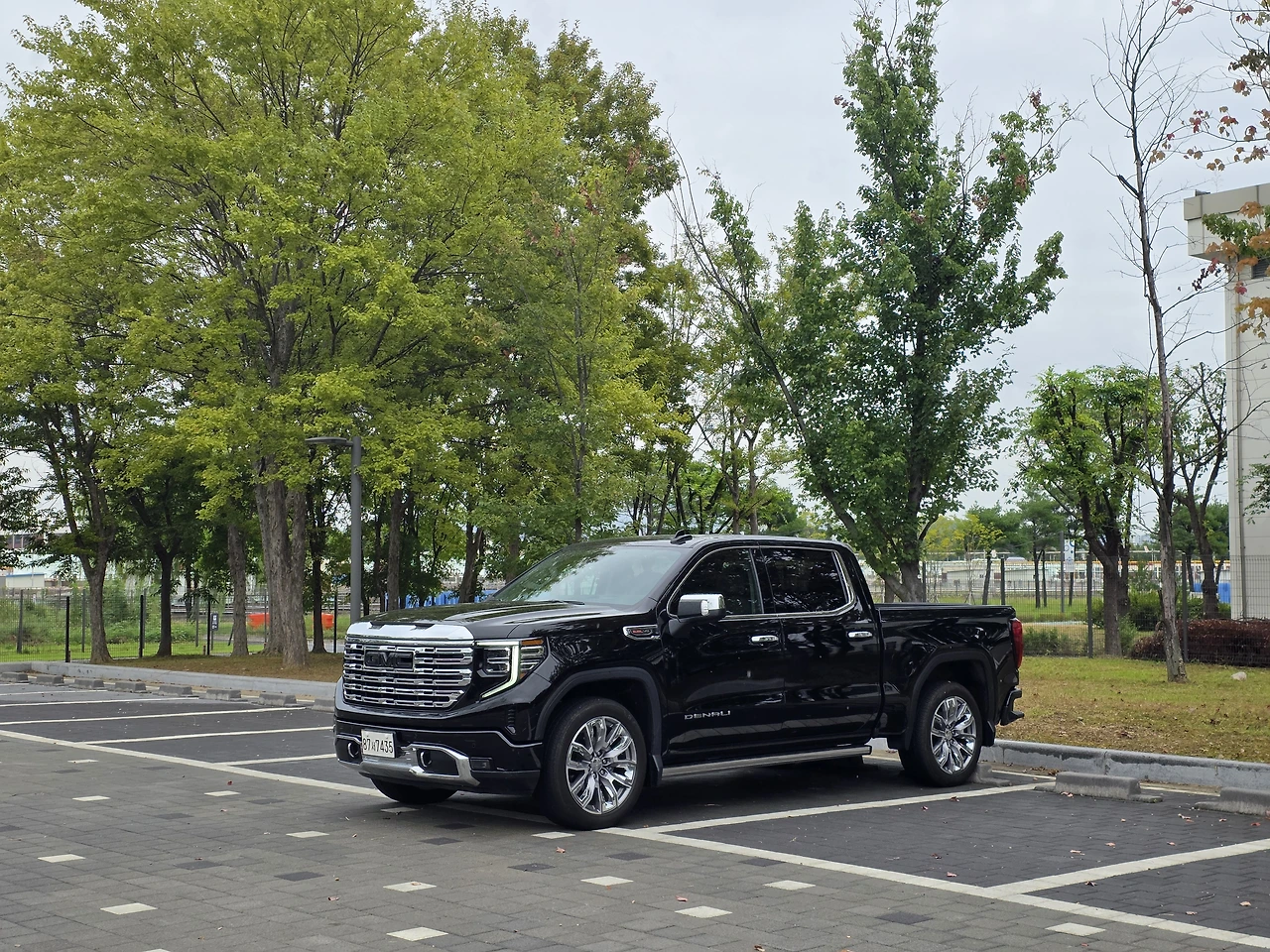 img.jpg?credential=yqXZFxpELC7KVnFOS48ylbz2pIh7yKj8&expires=1764514799&allow_ip=&allow_referer=&signature=zgcXgZUAa1dTb1TkNp4XecrFZu0%3D