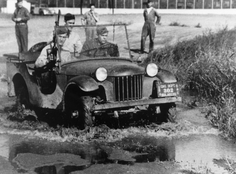 99E1353359DC9CFE08B675