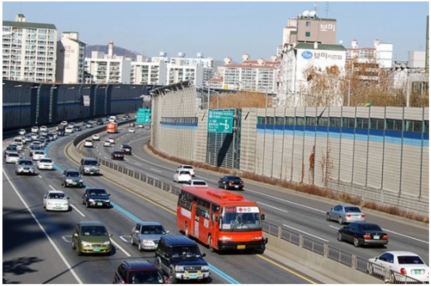 996445475A804D29026317