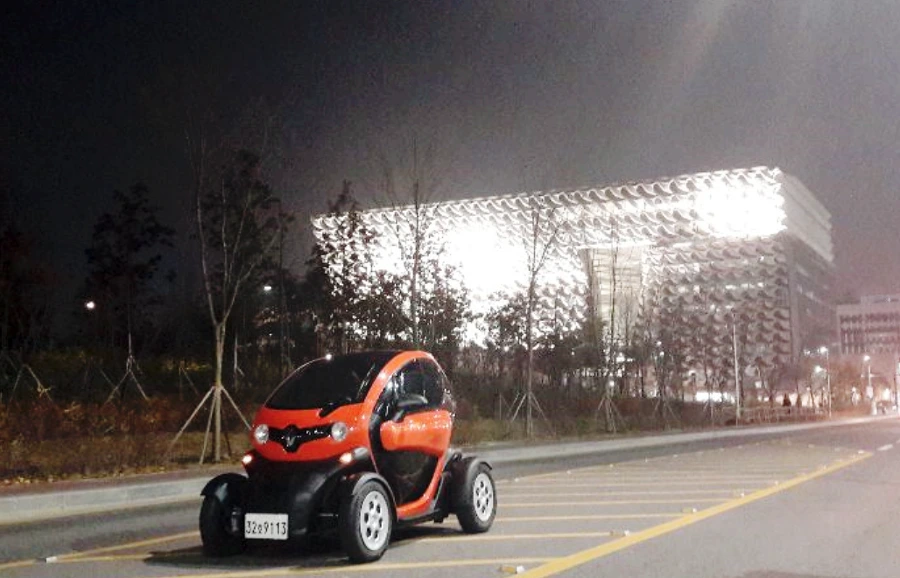 99A4C0445BF4902B1F8DD4