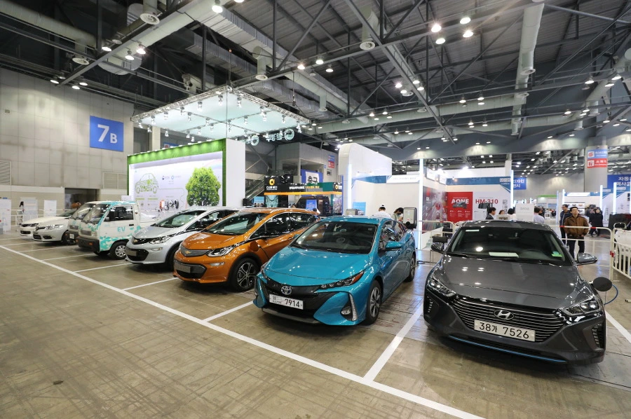 99F72F455C903AAE38734D