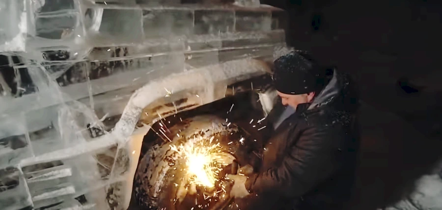 99ADE2425C0B11F2283C4B