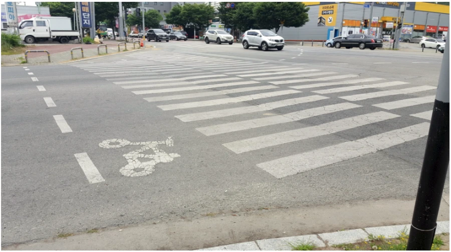 995AED475B9F61810E24E3