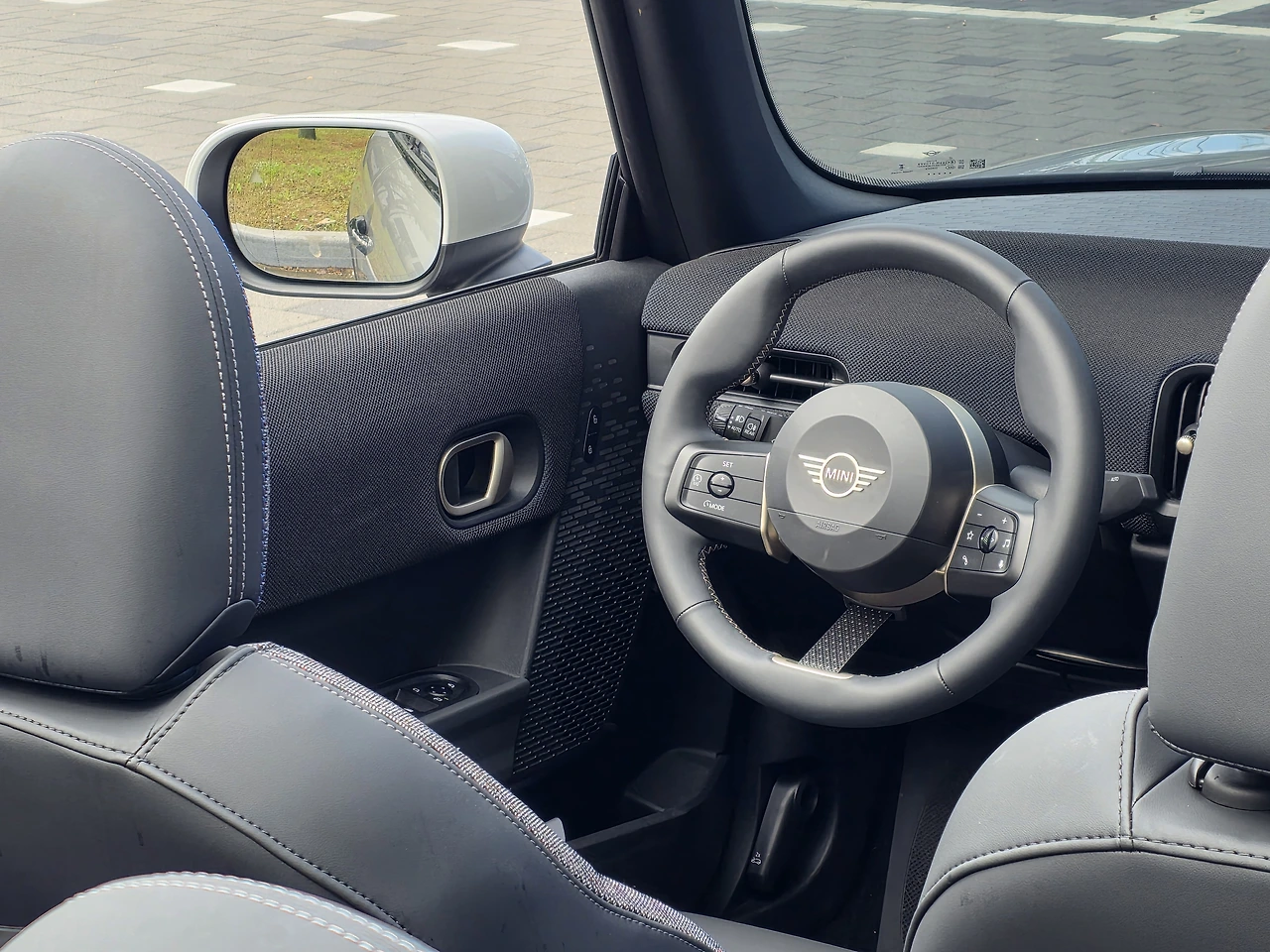 img.jpg?credential=yqXZFxpELC7KVnFOS48ylbz2pIh7yKj8&expires=1764514799&allow_ip=&allow_referer=&signature=7D%2Bb9yU12JxSf9UdzT52aRSlrHo%3D