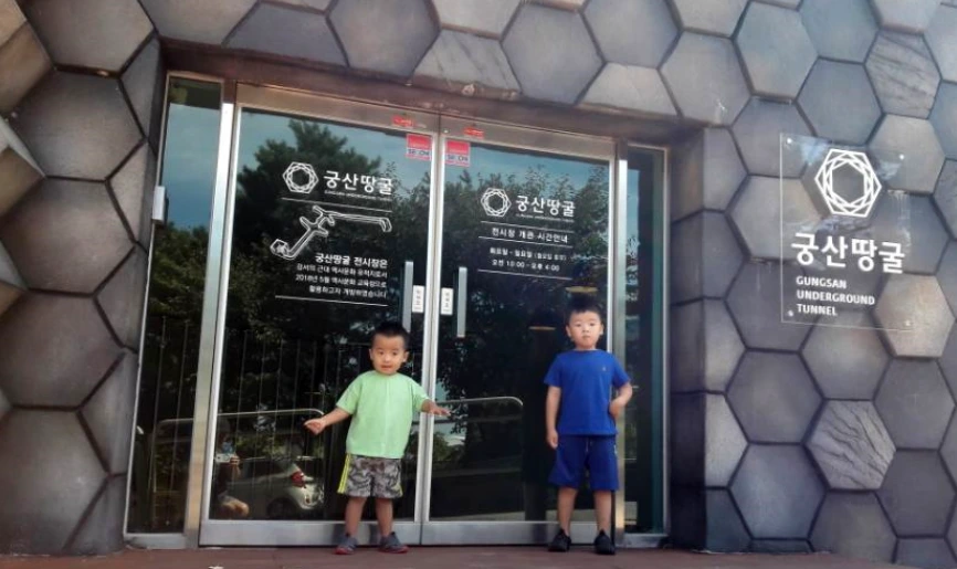 999EC4375B8EA4403CCF9C