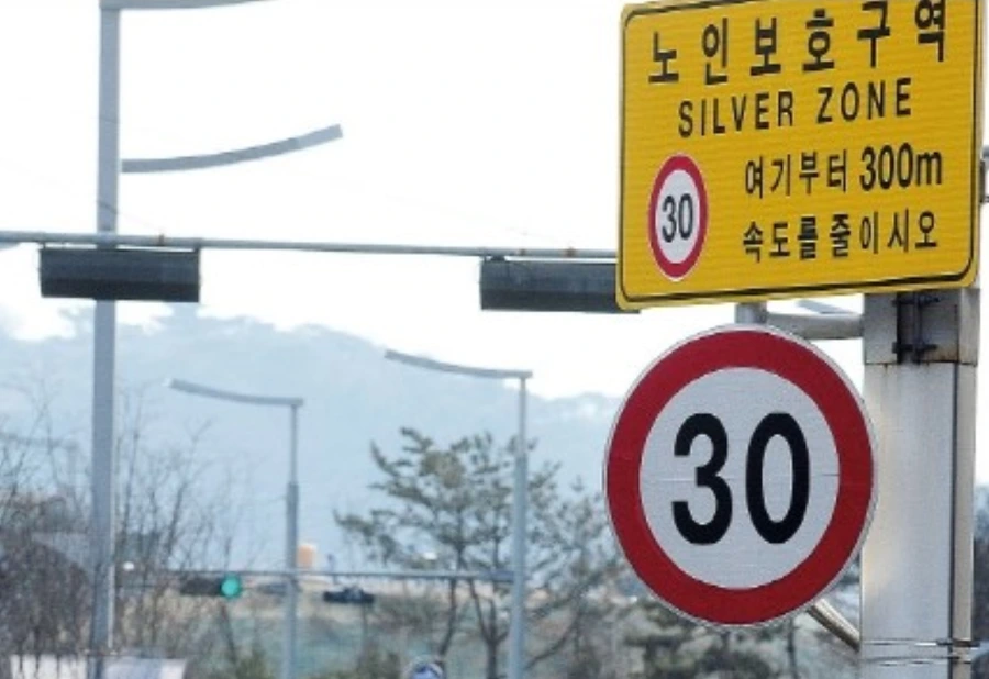 99E520495ADC9FCE1BB70C