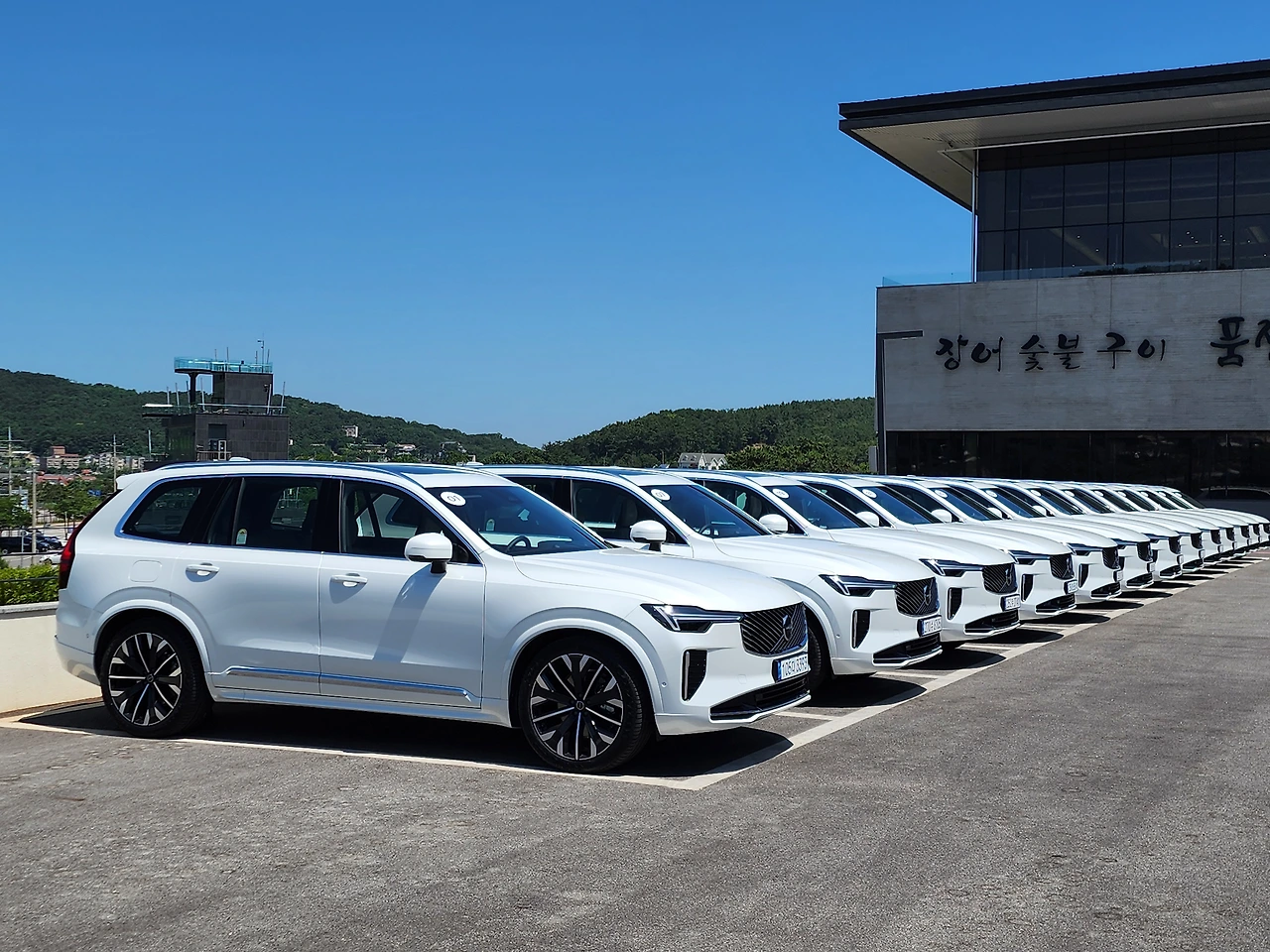 img.jpg?credential=yqXZFxpELC7KVnFOS48ylbz2pIh7yKj8&expires=1767193199&allow_ip=&allow_referer=&signature=AiG8g24SyI0HXo%2BS56MNC25Kslw%3D