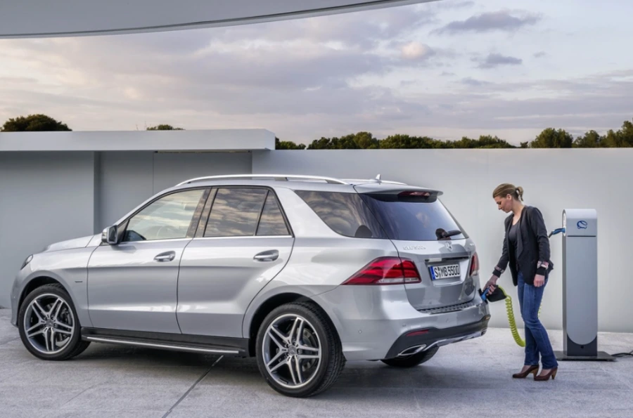 99D76F3F5C95733A2295A6