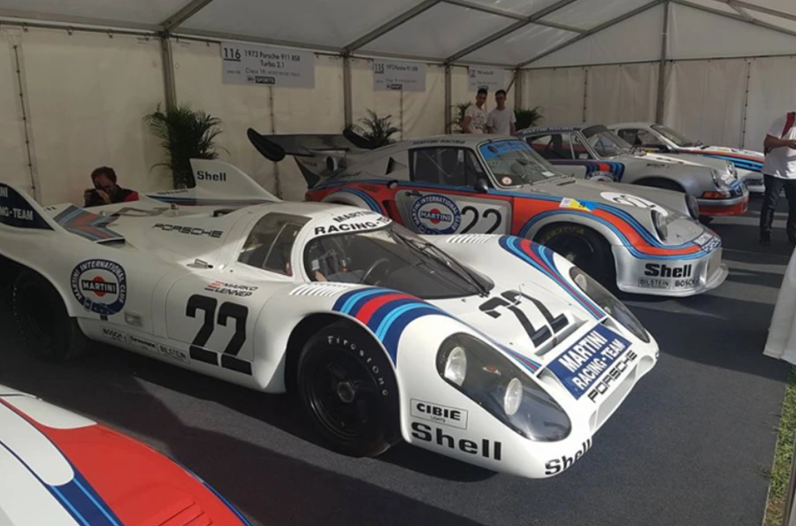 996D1C3B5BA9F54E13AB20