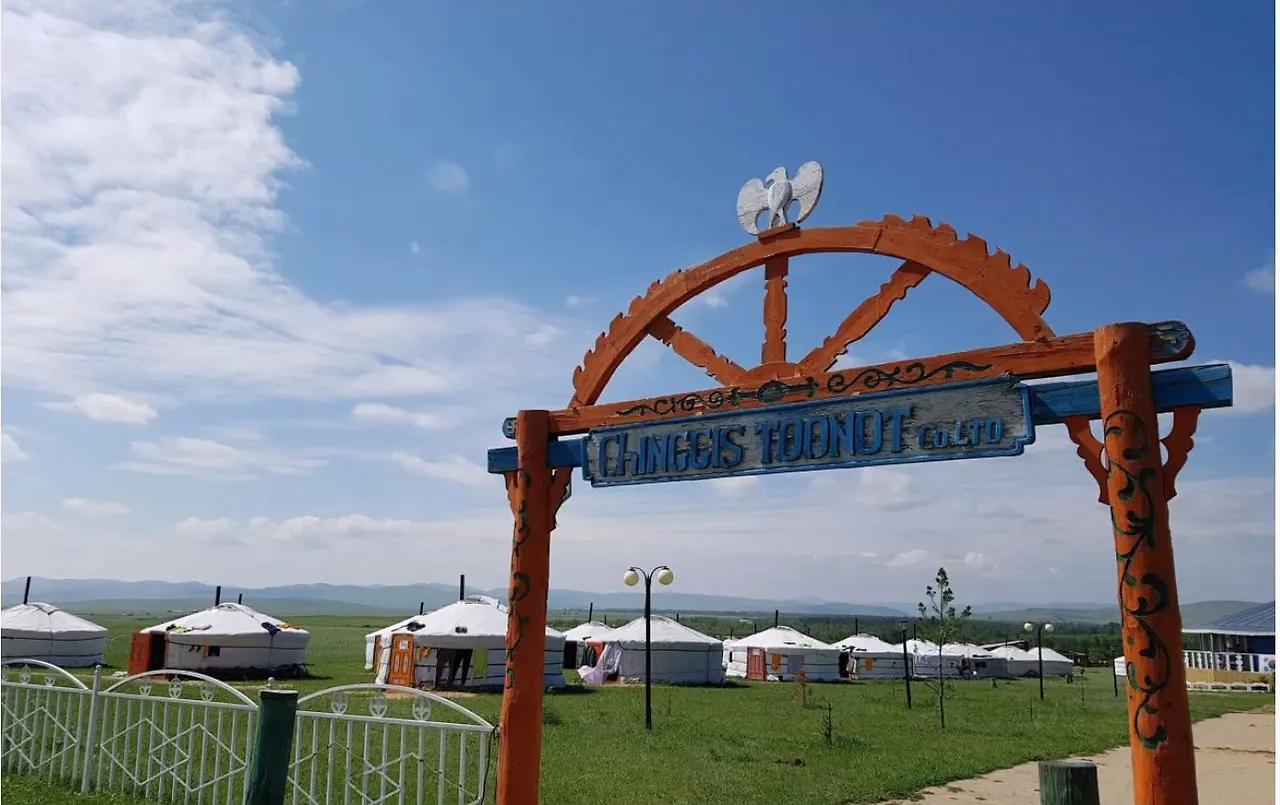 3일차_칭기스터넛 입구.JPG