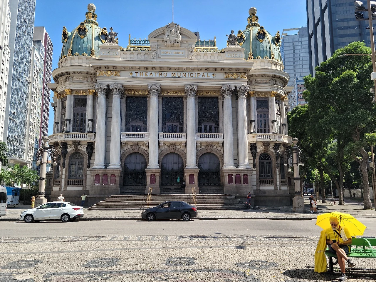 치아트로 무니파시우 복사본.jpeg