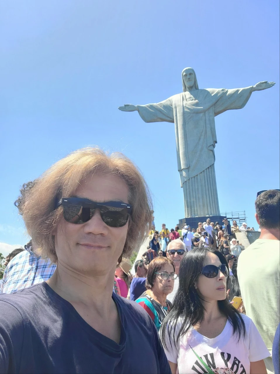 예수상 앞 나.jpeg