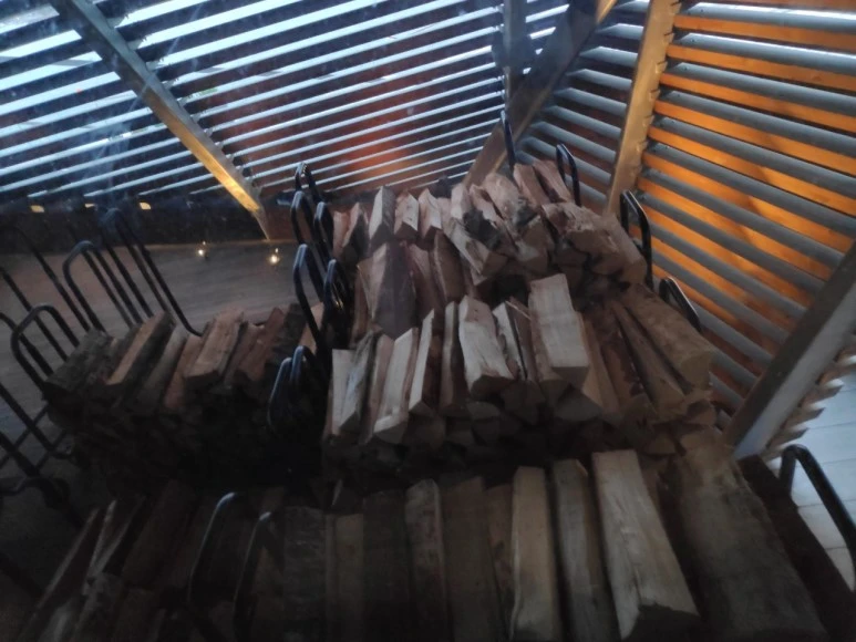 BandPhoto_2018_12_13_20_08_55.jpg?type=w773