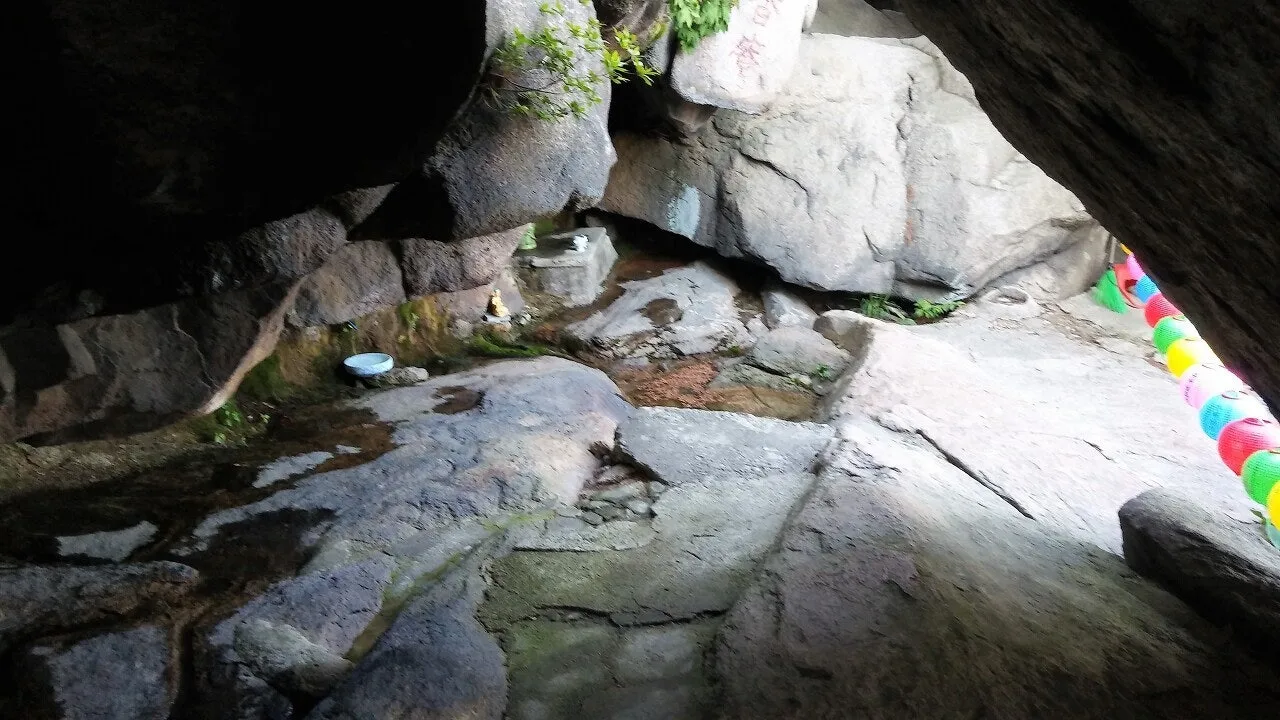 j_9djUd018svc12txzr9khdy04_e4yr2x.jpg?type=e1920_std