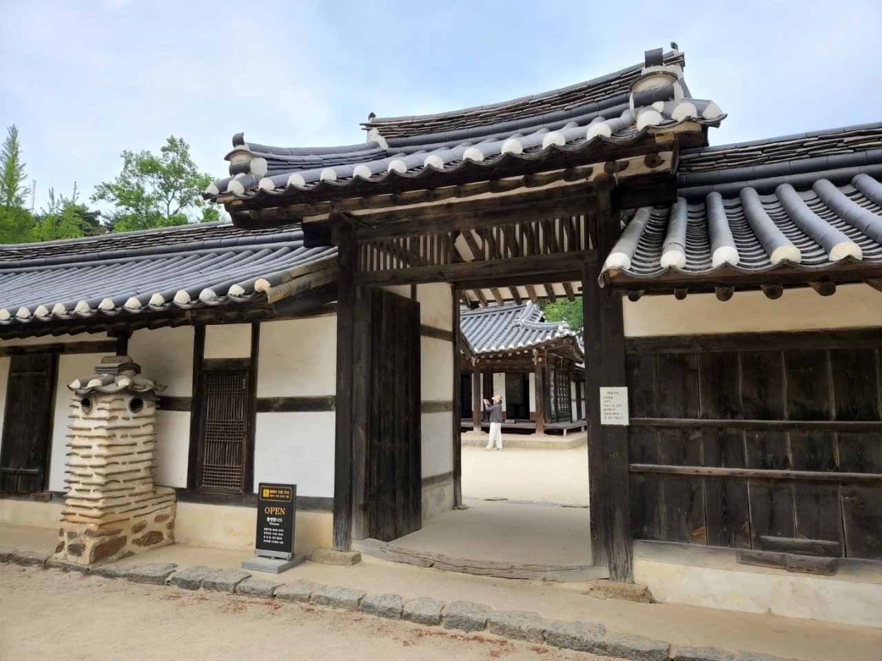 6_ddcUd018svc1dq5nnxrweq6q_e4yr2x.jpg?type=e1920_std