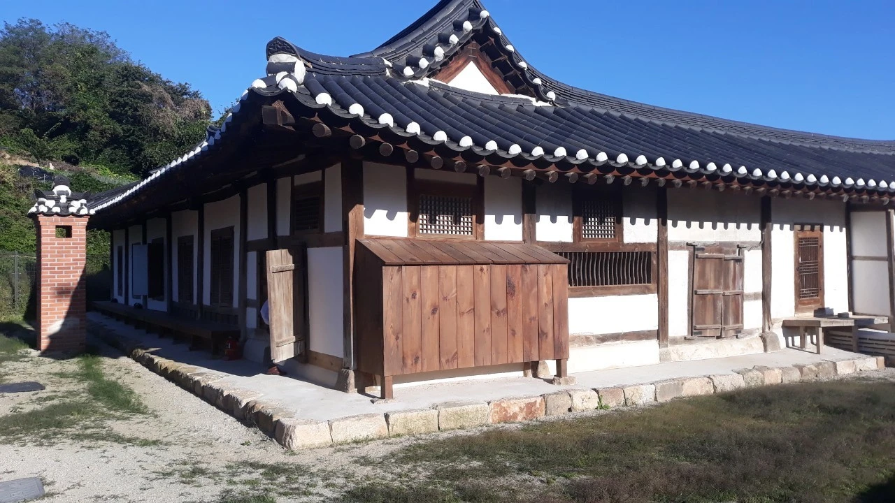 6_364Ud018svcmwciitw3e2he_e4yr2x.jpg?type=e1920_std