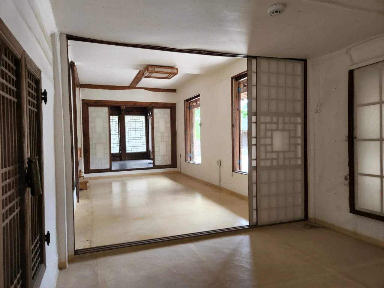 7_0dcUd018svc1robq6vmocqat_e4yr2x.jpg?type=e1920_std