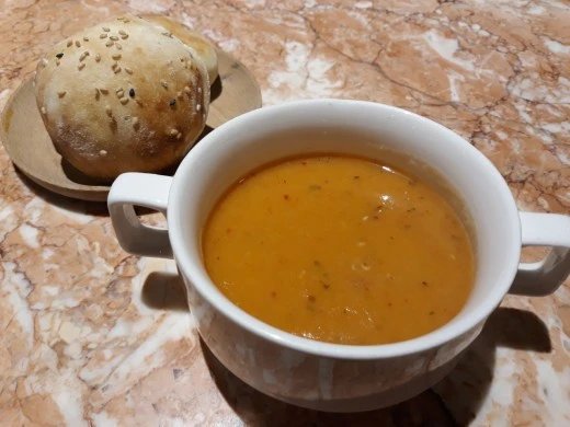 8_j8dUd018svc1d0cqq021k52i_e4yr2x.jpg?type=w520