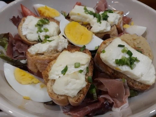 e_jc4Ud018svchu115nbn5p04_e4yr2x.jpg?type=w520