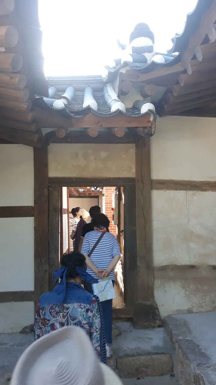 a_864Ud018svcrlhdb1fl8ij4_e4yr2x.jpg?type=e1920_std