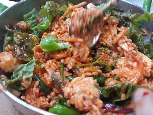 1_2bdUd018svc1htveaj1e3myo_e4yr2x.jpg?type=w520