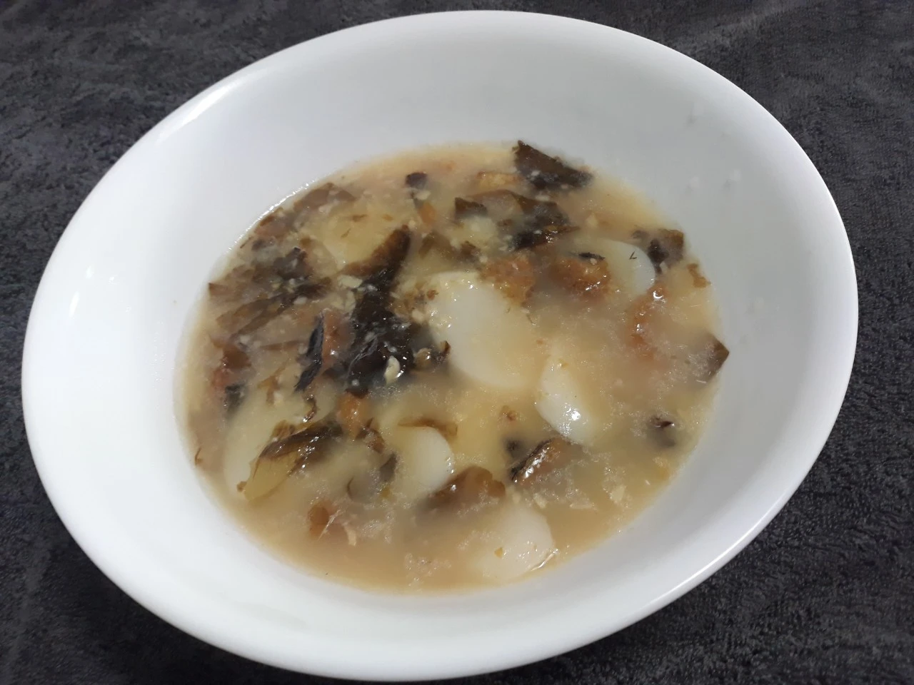 g_3egUd018svc1hb6lnccmczy2_e4yr2x.jpg?type=e1920_std