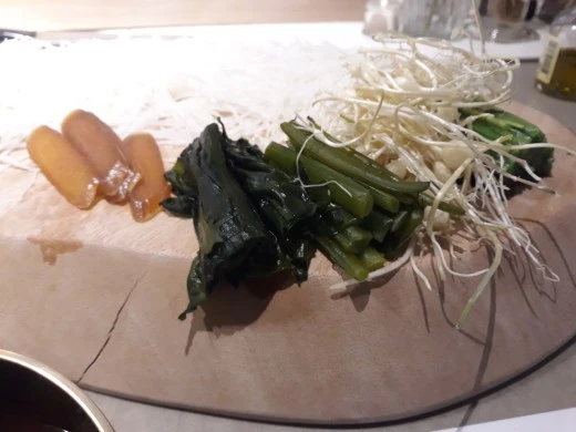 c_jhhUd018svc5n5kw0shufcl_e4yr2x.jpg?type=w520