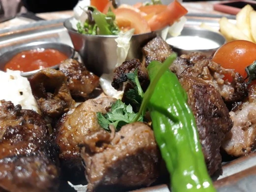 f_68dUd018svcpnl90fatqwg1_e4yr2x.jpg?type=w520