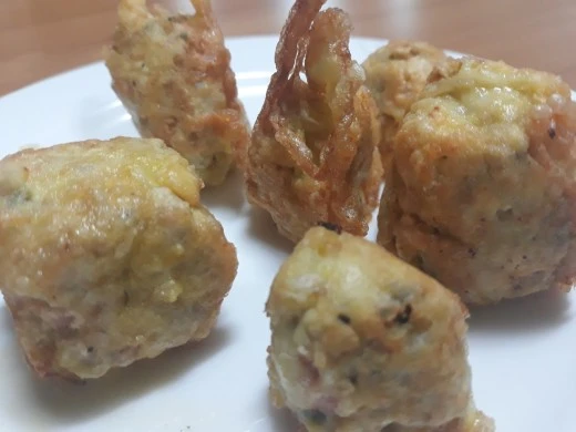 c_c77Ud018svc8js0j40vw161_e4yr2x.jpg?type=w520